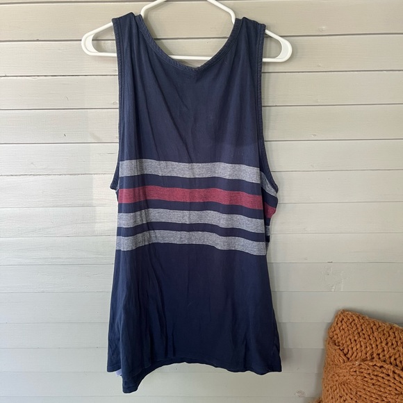 Tank top - Picture 2 of 3